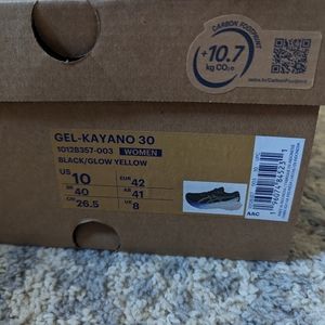 Asics Gel-Kayano 30 women's size 10